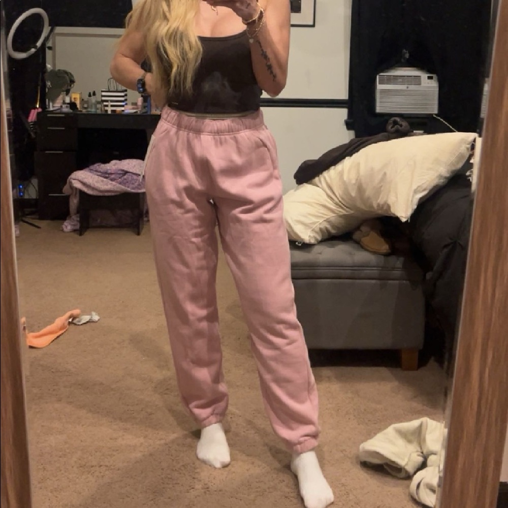 Lululemon sweats